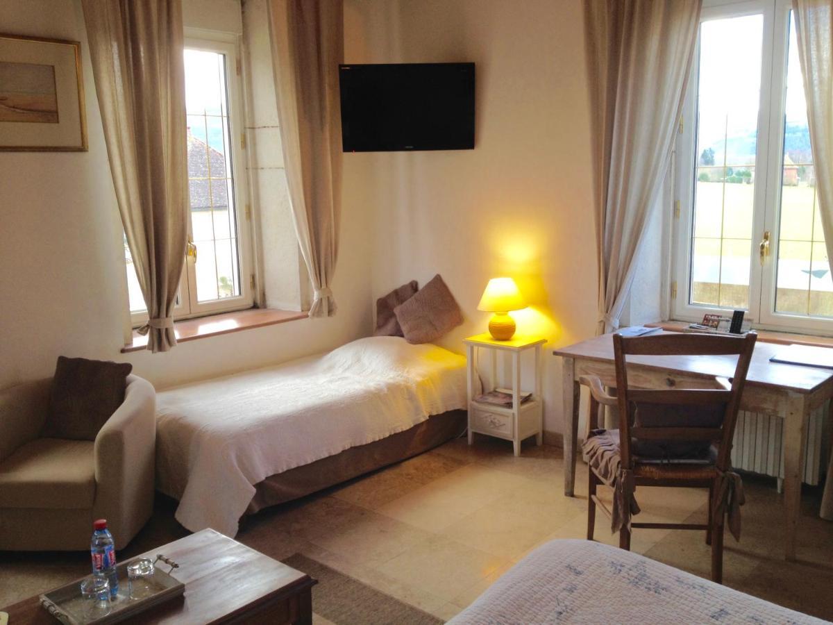 לינה וארוחת בוקר Les Avenières Domaine Du Manoir מראה חיצוני תמונה